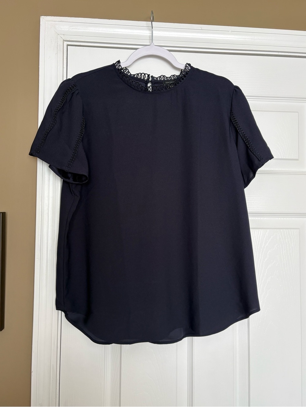 Ann Taylor NWOT Navy Short Sleeve Lace-Trim Blouse